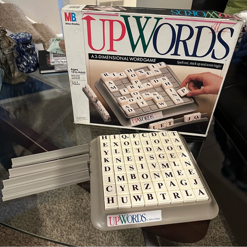 Vintage UPWORDS - A 3-Dimensional Word Game - 1988